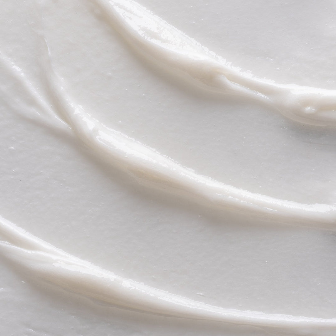 Close-up of OVEV Wellness Oceanic Renewal Hair Masque creamy texture, our best Australian beauty products rich in Pro-Vitamin B5, Sapote Oil, and Marine Microalgae for hair growth and scalp care.