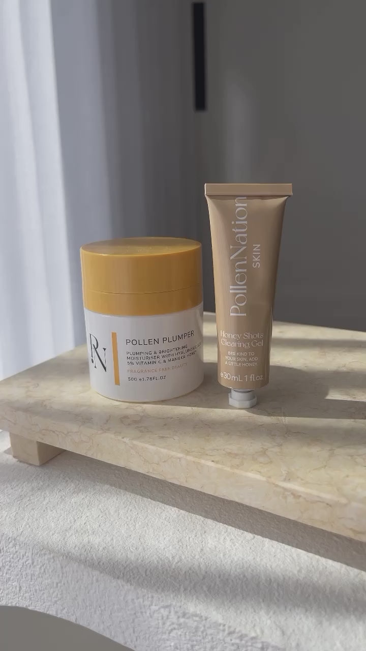 A woman using an Australian made beauty products, a face moisturiser with Vitamin C and Manuka honey. Made by Pollen Nation Skin a brand known for providing the best face moisturiser for acne, breakouts and blemishes. 